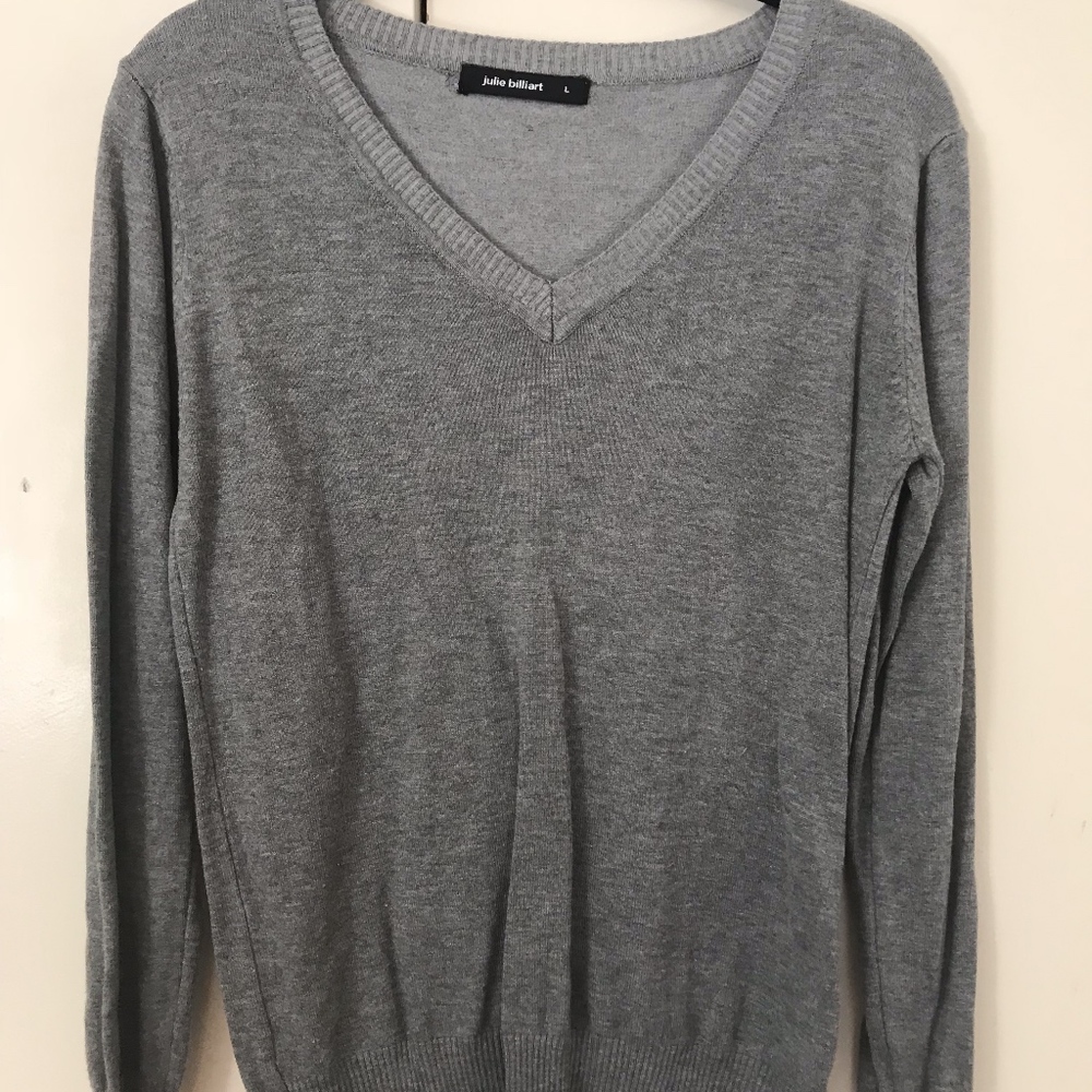 Julie Billiart grey v neck sweater